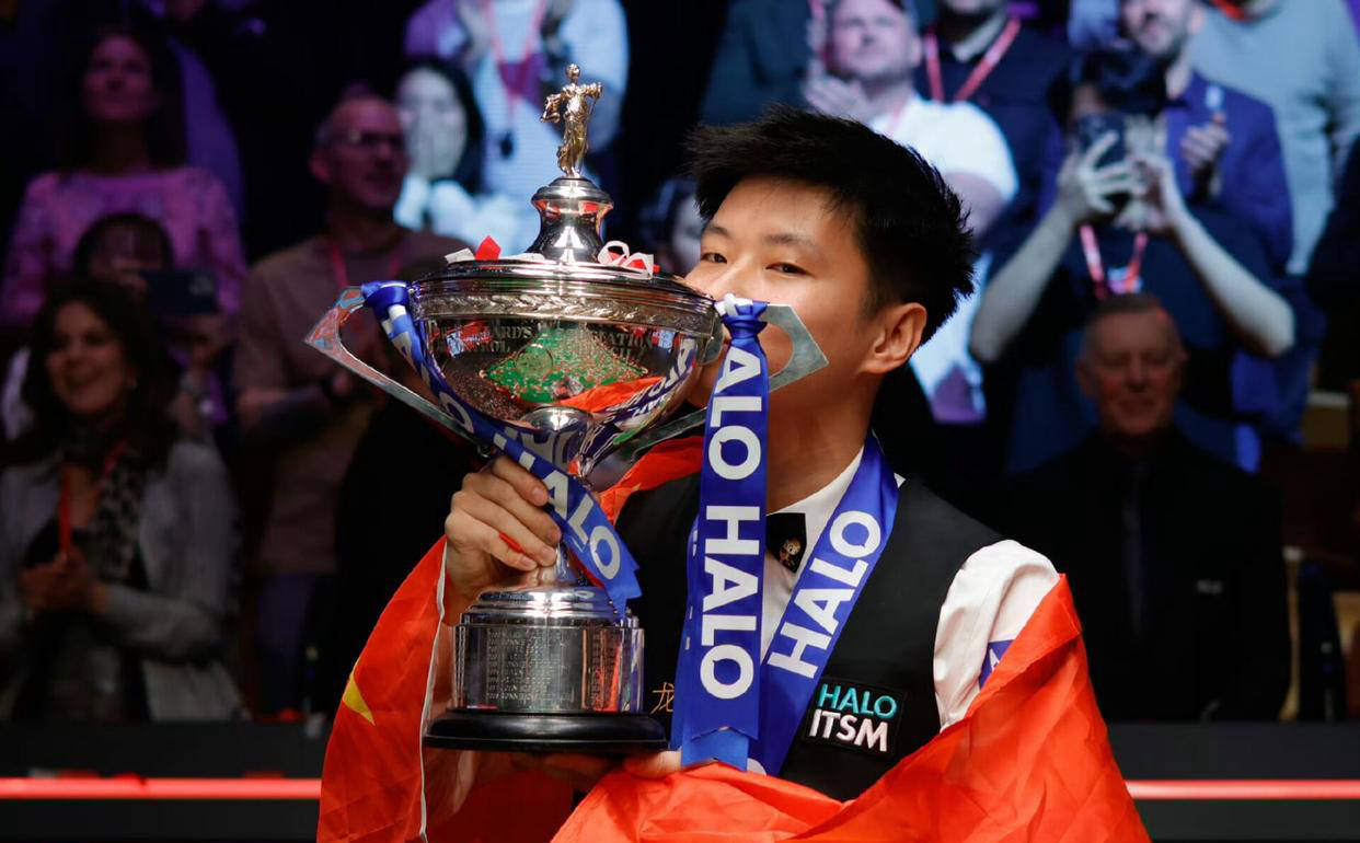 打出印尼队 打出印尼队